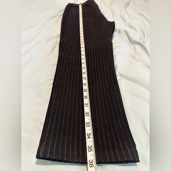 NWOT Lauren Ralph Lauren. Sz:6 PETITE. Black Pinstripe Jeans. Stretch. - Picture 5 of 11